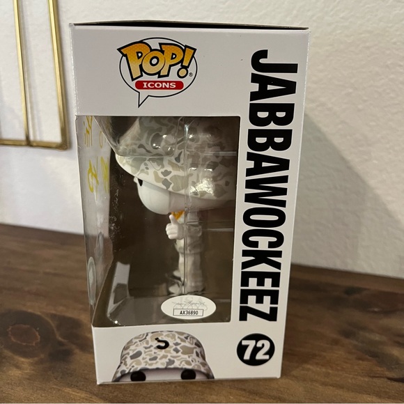 Funko! JABBAWOCKEEZ #72 7BAP LE40 Exclusive 3 STACKS WHITE CAMO Autographed JSA - Picture 3 of 8